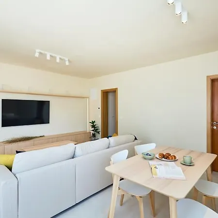 Daire Luxe Retreat In Lapad - Seaside *