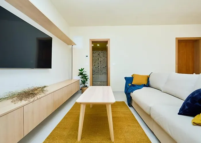 Апартаменты Luxe Retreat In Lapad - Seaside Дубровник