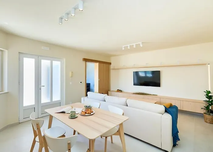 Luxe Retreat In Lapad - Seaside Apartamento